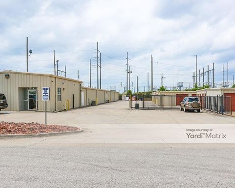 Source URL: https://cdnsc.rentcafe.com/dmslivecafe/3/1071241/1071241-1-2.jpg?width=-1&height=385&quality=80