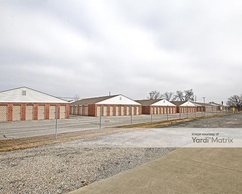 Source URL: https://cdnsc.rentcafe.com/dmslivecafe/3/1071273/1071273-1-2.jpg?width=-1&height=385&quality=80