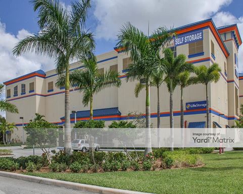 Source URL: https://cdnsc.rentcafe.com/dmslivecafe/3/1071287/1071287-1-3.jpg?width=-1&height=385&quality=80