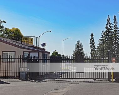 Storage Units for Rent available at 2633 West Shaw Avenue, Fresno, CA 93711