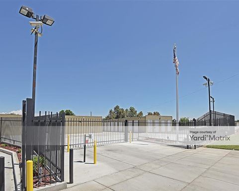 Source URL: https://cdnsc.rentcafe.com/dmslivecafe/3/1071304/1071304-1-4.jpg?width=-1&height=385&quality=80