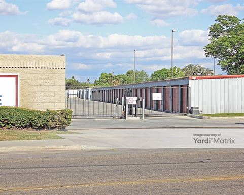 Source URL: https://cdnsc.rentcafe.com/dmslivecafe/3/1071307/1071307-1-2.jpg?width=-1&height=385&quality=80