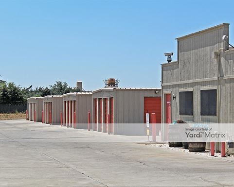 Source URL: https://cdnsc.rentcafe.com/dmslivecafe/3/1071338/1071338-1-5.jpg?width=-1&height=385&quality=80