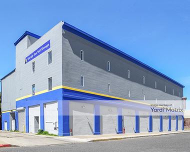 Storage Units for Rent available at 1305 10th Street, Modesto, CA 95354