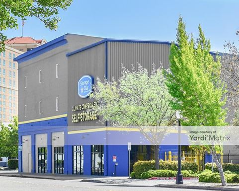 Source URL: https://cdnsc.rentcafe.com/dmslivecafe/3/1071342/1071342-1-5.jpg?width=-1&height=385&quality=80