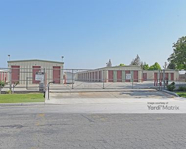 Storage Units for Rent available at 9901 Southland Court, Bakersfield, CA 93307