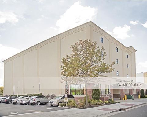 Source URL: https://cdnsc.rentcafe.com/dmslivecafe/3/1071381/1071381-1-2.jpg?width=-1&height=385&quality=80