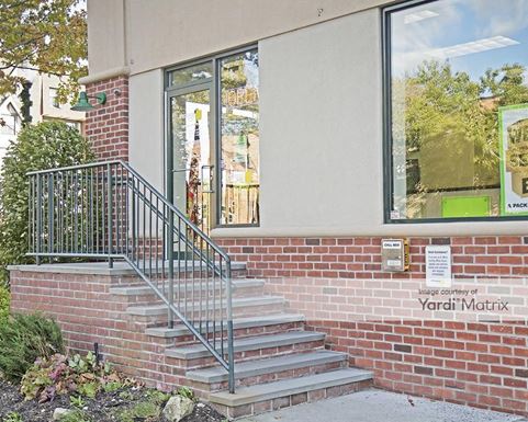 Source URL: https://cdnsc.rentcafe.com/dmslivecafe/3/1071381/1071381-1-5.jpg?width=-1&height=385&quality=80