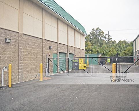 Source URL: https://cdnsc.rentcafe.com/dmslivecafe/3/1071383/1071383-1-2.jpg?width=-1&height=385&quality=80