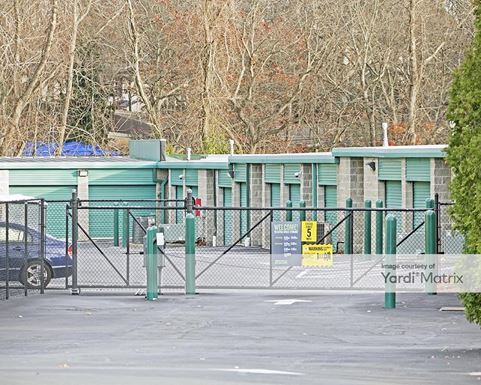 Source URL: https://cdnsc.rentcafe.com/dmslivecafe/3/1071386/1071386-1-2.jpg?width=-1&height=385&quality=80