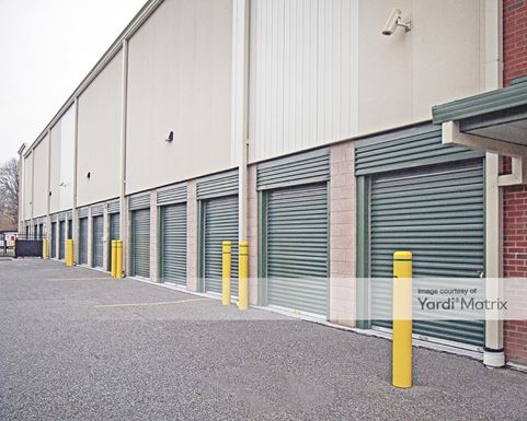 Source URL: https://cdnsc.rentcafe.com/dmslivecafe/3/1071403/1071403-1-3.jpg?width=-1&height=385&quality=80