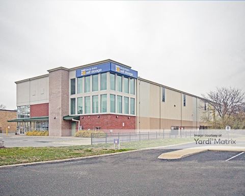 Source URL: https://cdnsc.rentcafe.com/dmslivecafe/3/1071403/1071403-1-5.jpg?width=-1&height=385&quality=80