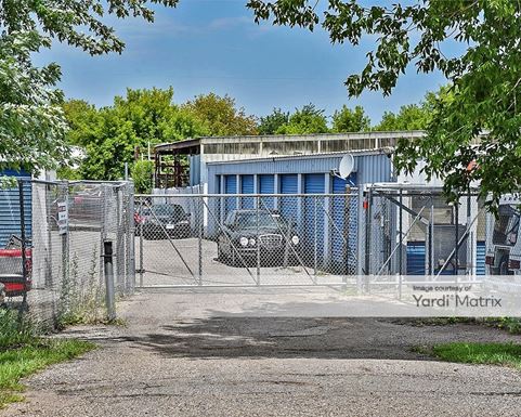 Source URL: https://cdnsc.rentcafe.com/dmslivecafe/3/1071422/1071422-1-4.jpg?width=-1&height=385&quality=80