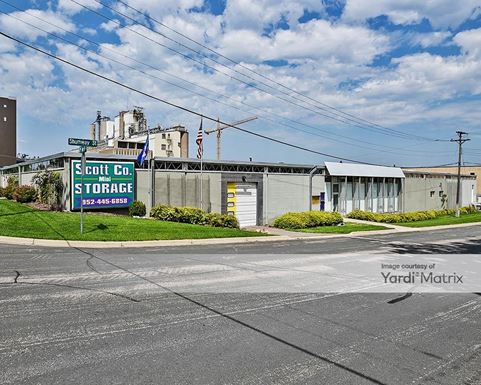 Source URL: https://cdnsc.rentcafe.com/dmslivecafe/3/1071426/1071426-1-3.jpg?width=-1&height=385&quality=80