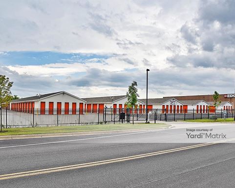 Source URL: https://cdnsc.rentcafe.com/dmslivecafe/3/1071427/1071427-1-5.jpg?width=-1&height=385&quality=80