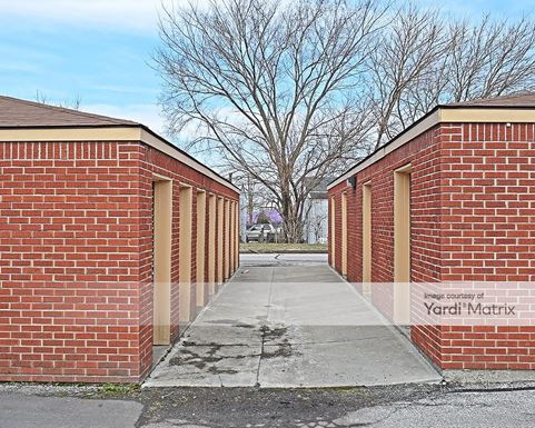 Source URL: https://cdnsc.rentcafe.com/dmslivecafe/3/1071440/1071440-1-5.jpg?width=-1&height=385&quality=80