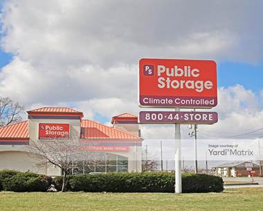 Storage Units for Rent available at 7507 Rockville Road, Indianapolis, IN 46214