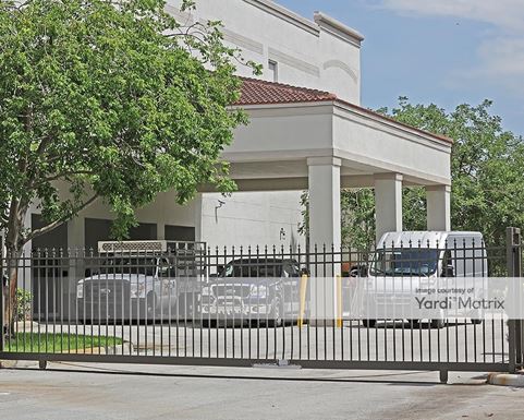 Source URL: https://cdnsc.rentcafe.com/dmslivecafe/3/1071458/1071458-1-4.jpg?width=-1&height=385&quality=80