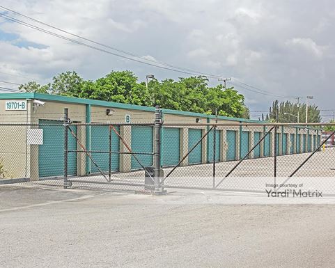 Source URL: https://cdnsc.rentcafe.com/dmslivecafe/3/1071463/1071463-1-3.jpg?width=-1&height=385&quality=80