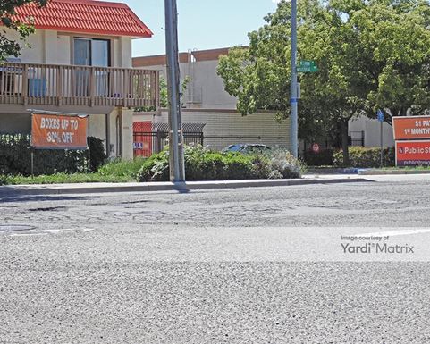 Source URL: https://cdnsc.rentcafe.com/dmslivecafe/3/1071506/1071506-1-5.jpg?width=-1&height=385&quality=80