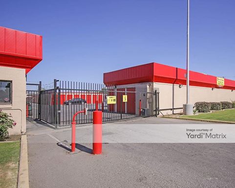 Source URL: https://cdnsc.rentcafe.com/dmslivecafe/3/1071517/1071517-1-2.jpg?width=-1&height=385&quality=80