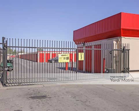 Source URL: https://cdnsc.rentcafe.com/dmslivecafe/3/1071517/1071517-1-3.jpg?width=-1&height=385&quality=80