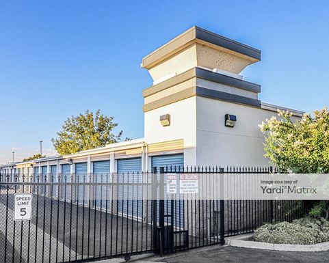 Source URL: https://cdnsc.rentcafe.com/dmslivecafe/3/1071518/1071518-1-2.jpg?width=-1&height=385&quality=80