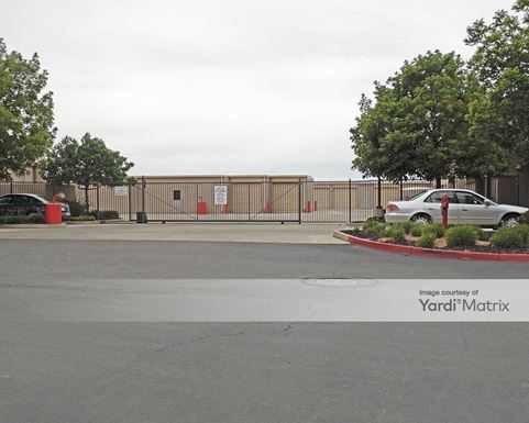 Source URL: https://cdnsc.rentcafe.com/dmslivecafe/3/1071527/1071527-1-2.jpg?width=-1&height=385&quality=80