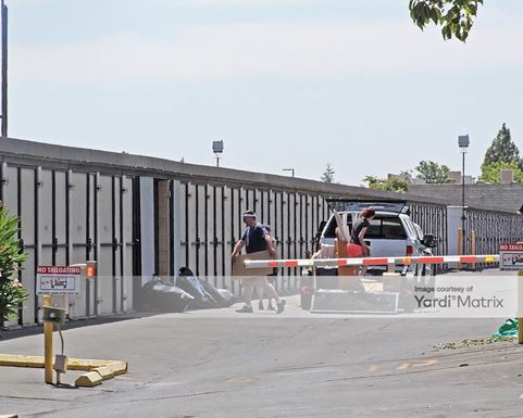 Source URL: https://cdnsc.rentcafe.com/dmslivecafe/3/1071531/1071531-1-2.jpg?width=-1&height=385&quality=80