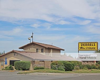 Storage Units for Rent available at 3514 West Dakota Avenue, Fresno, CA 93722