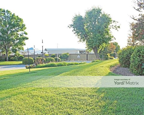 Source URL: https://cdnsc.rentcafe.com/dmslivecafe/3/1071547/1071547-1-4.jpg?width=-1&height=385&quality=80