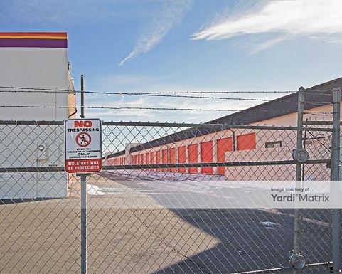 Source URL: https://cdnsc.rentcafe.com/dmslivecafe/3/1071580/1071580-1-5.jpg?width=-1&height=385&quality=80