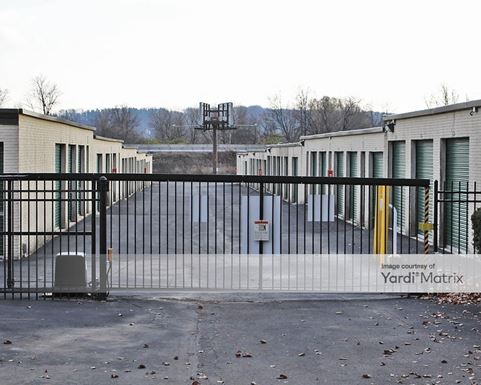 Source URL: https://cdnsc.rentcafe.com/dmslivecafe/3/1071593/1071593-1-2.jpg?width=-1&height=385&quality=80