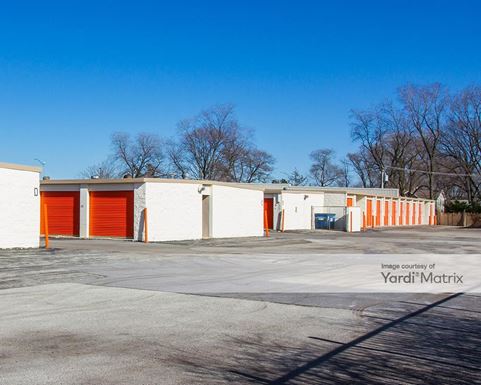 Source URL: https://cdnsc.rentcafe.com/dmslivecafe/3/1071612/1071612-1-3.jpg?width=-1&height=385&quality=80