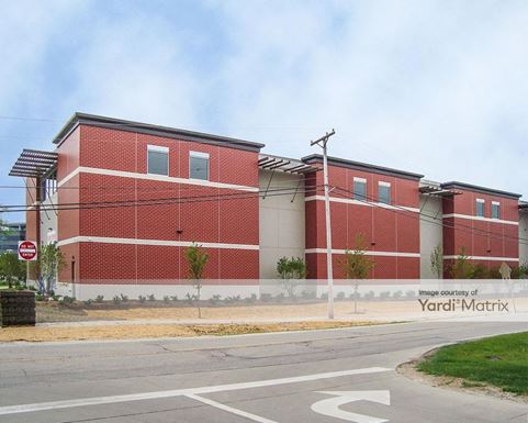 Source URL: https://cdnsc.rentcafe.com/dmslivecafe/3/1071631/1071631-1-2.jpg?width=-1&height=385&quality=80