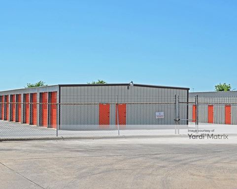 Source URL: https://cdnsc.rentcafe.com/dmslivecafe/3/1071638/1071638-1-2.jpg?width=-1&height=385&quality=80