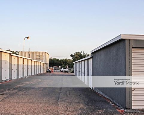 Source URL: https://cdnsc.rentcafe.com/dmslivecafe/3/1071639/1071639-1-3.jpg?width=-1&height=385&quality=80