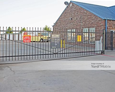 Source URL: https://cdnsc.rentcafe.com/dmslivecafe/3/1071645/1071645-1-2.jpg?width=-1&height=385&quality=80