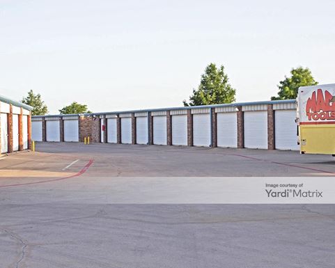 Source URL: https://cdnsc.rentcafe.com/dmslivecafe/3/1071645/1071645-1-3.jpg?width=-1&height=385&quality=80