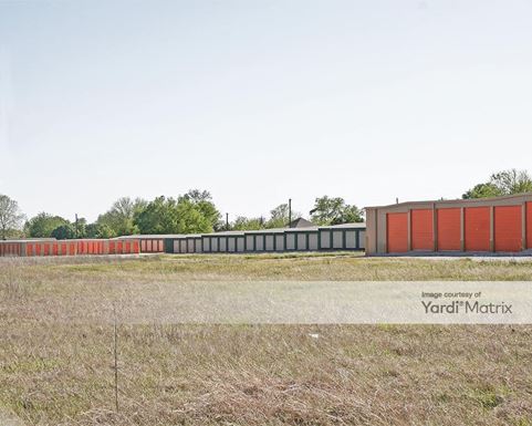 Source URL: https://cdnsc.rentcafe.com/dmslivecafe/3/1071647/1071647-1-3.jpg?width=-1&height=385&quality=80