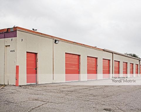 Source URL: https://cdnsc.rentcafe.com/dmslivecafe/3/1071653/1071653-1-2.jpg?width=-1&height=385&quality=80