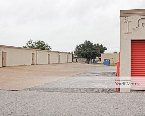 Source URL: https://cdnsc.rentcafe.com/dmslivecafe/3/1071653/1071653-1-4.jpg?width=-1&height=385&quality=80