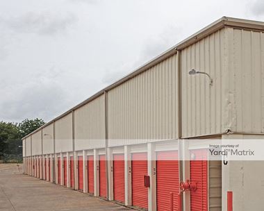 Storage Units for Rent available at 1605 Vilbig Road, Dallas, TX 75208