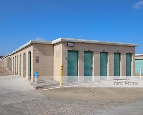 Source URL: https://cdnsc.rentcafe.com/dmslivecafe/3/1071656/1071656-1-5.jpg?width=-1&height=385&quality=80