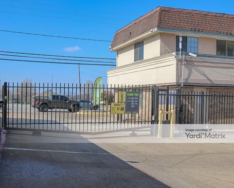 Source URL: https://cdnsc.rentcafe.com/dmslivecafe/3/1071656/1071656-1-6.jpg?width=-1&height=385&quality=80