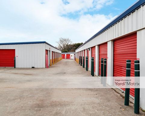 Source URL: https://cdnsc.rentcafe.com/dmslivecafe/3/1071673/1071673-1-2.jpg?width=-1&height=385&quality=80