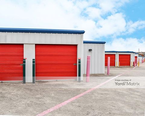 Source URL: https://cdnsc.rentcafe.com/dmslivecafe/3/1071673/1071673-1-5.jpg?width=-1&height=385&quality=80