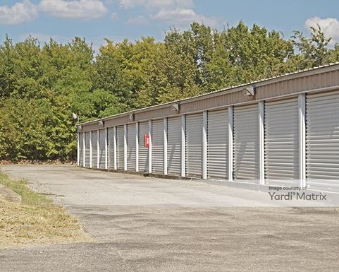 Source URL: https://cdnsc.rentcafe.com/dmslivecafe/3/1071678/1071678-1-5.jpg?width=-1&height=385&quality=80