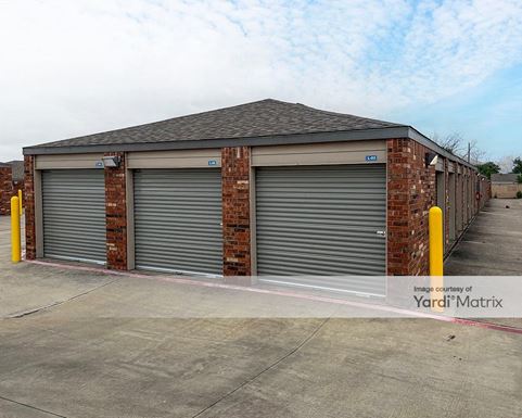 Source URL: https://cdnsc.rentcafe.com/dmslivecafe/3/1071683/1071683-1-6.jpg?width=-1&height=385&quality=80