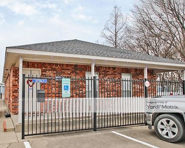 Storage Units for Rent available at 3537 North Highway 77, Waxahachie, TX 75165